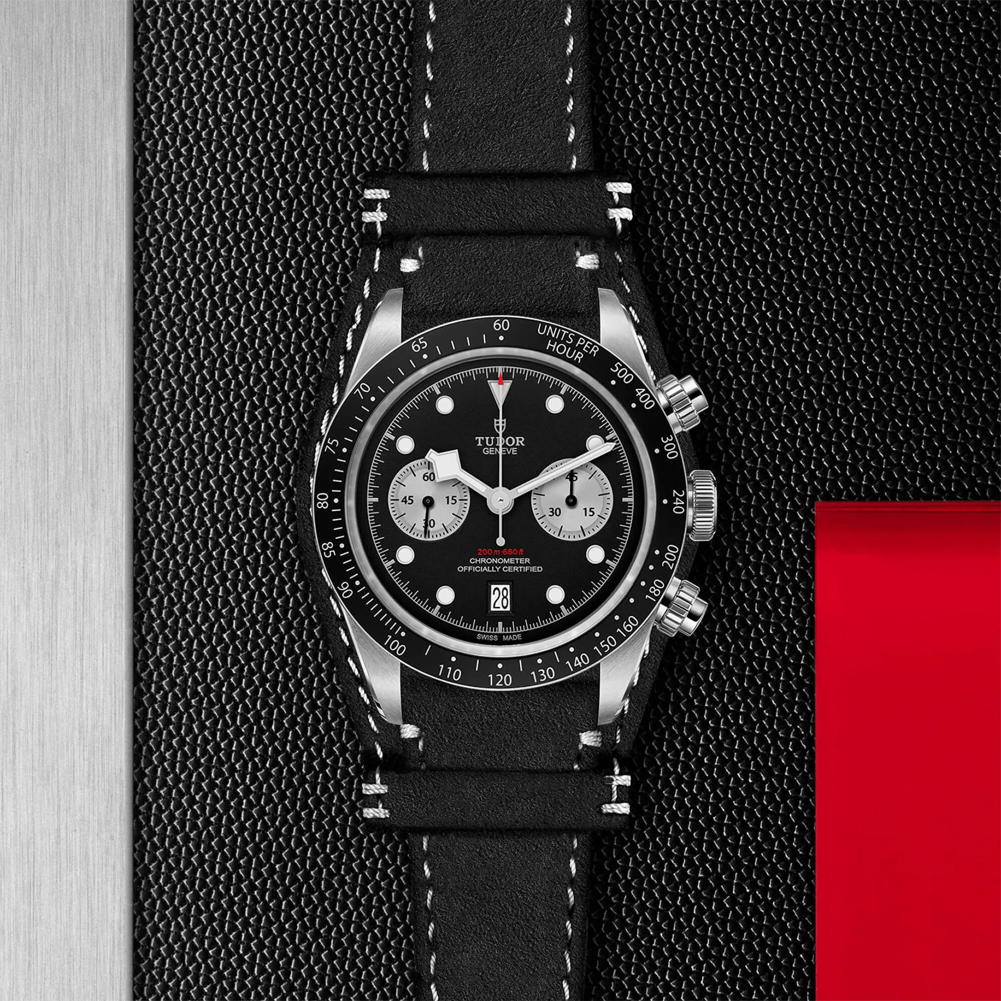 malalan-tudor-black-bay-chrono-watch-M79360N-0005-IMG2