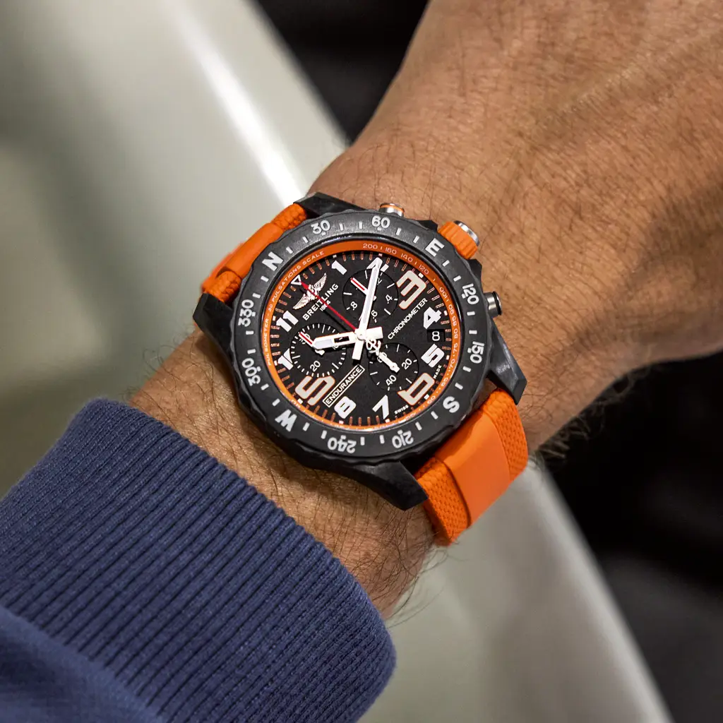 x82310a51b1s2-on-wrist_fb3a4b2e-breitling-malalan