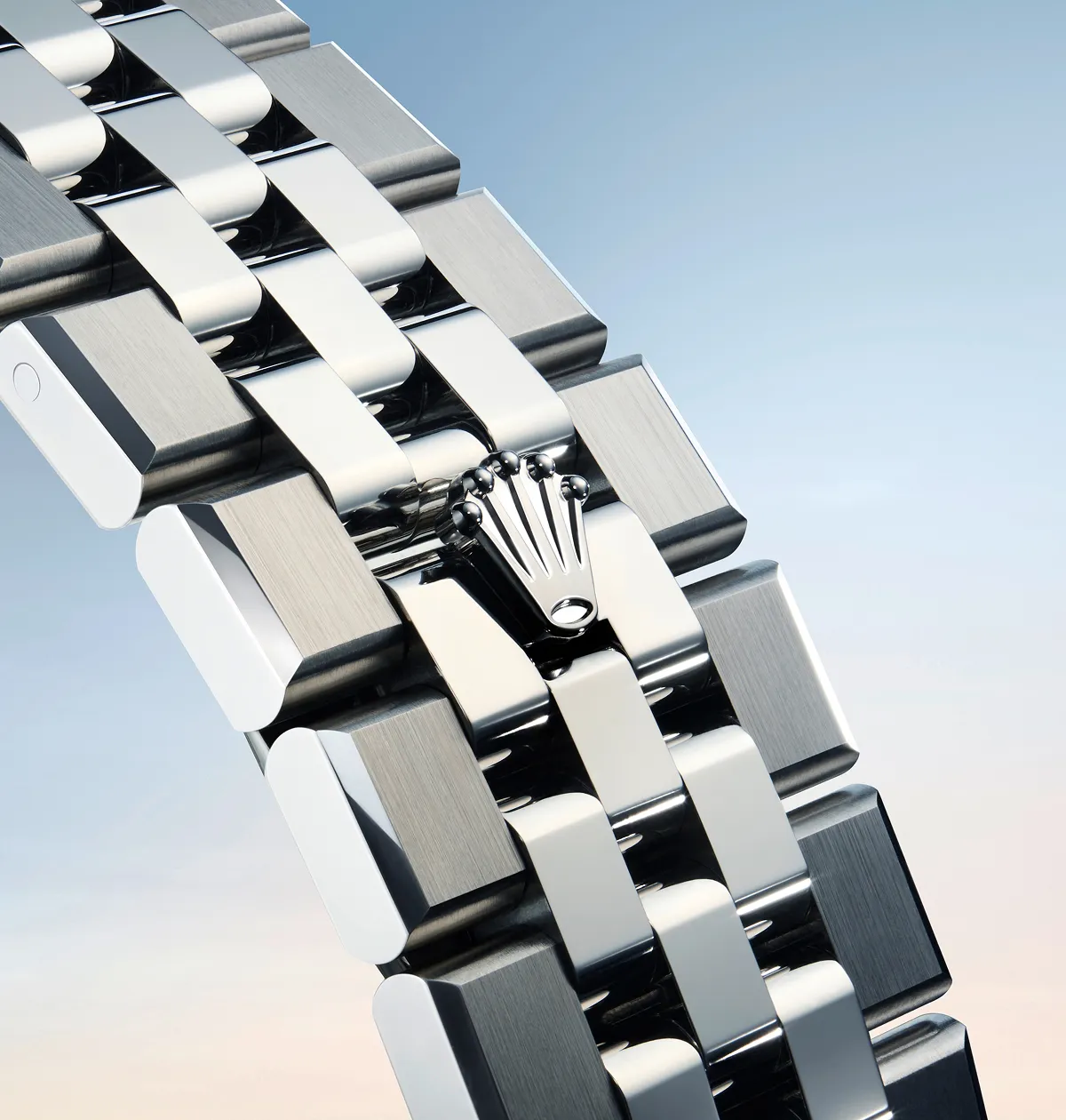 rolex-new-watches-2025-the-land-dweller-bracelet_m127334-0001_2501fj_005-landscape