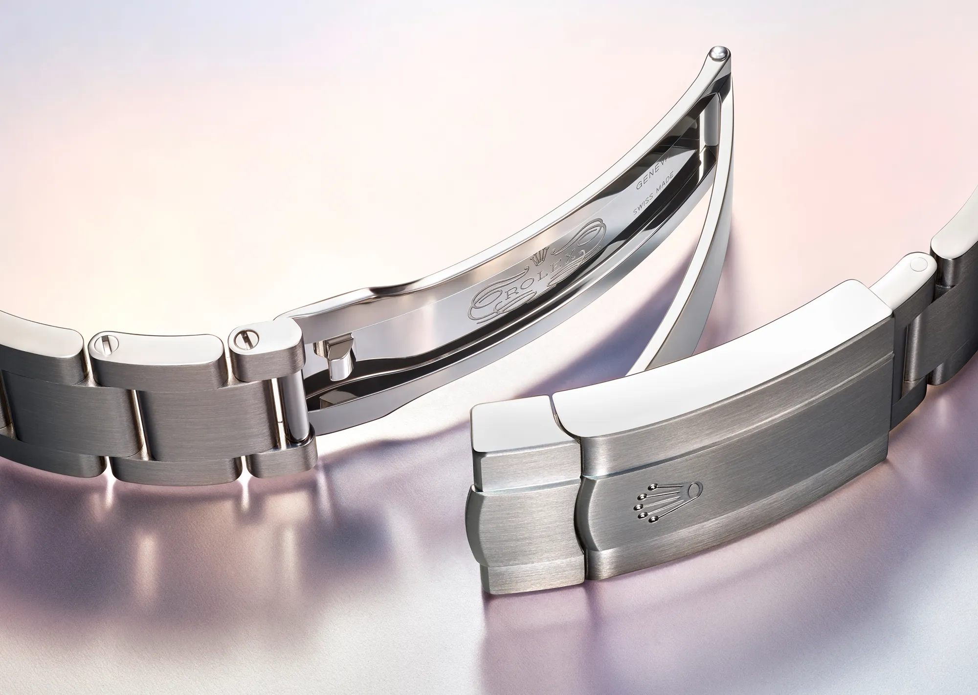 rolex-new-watches-2025-oyster-perpetual-oyster-bracelet_m134300-0006_2412uf_001-landscape