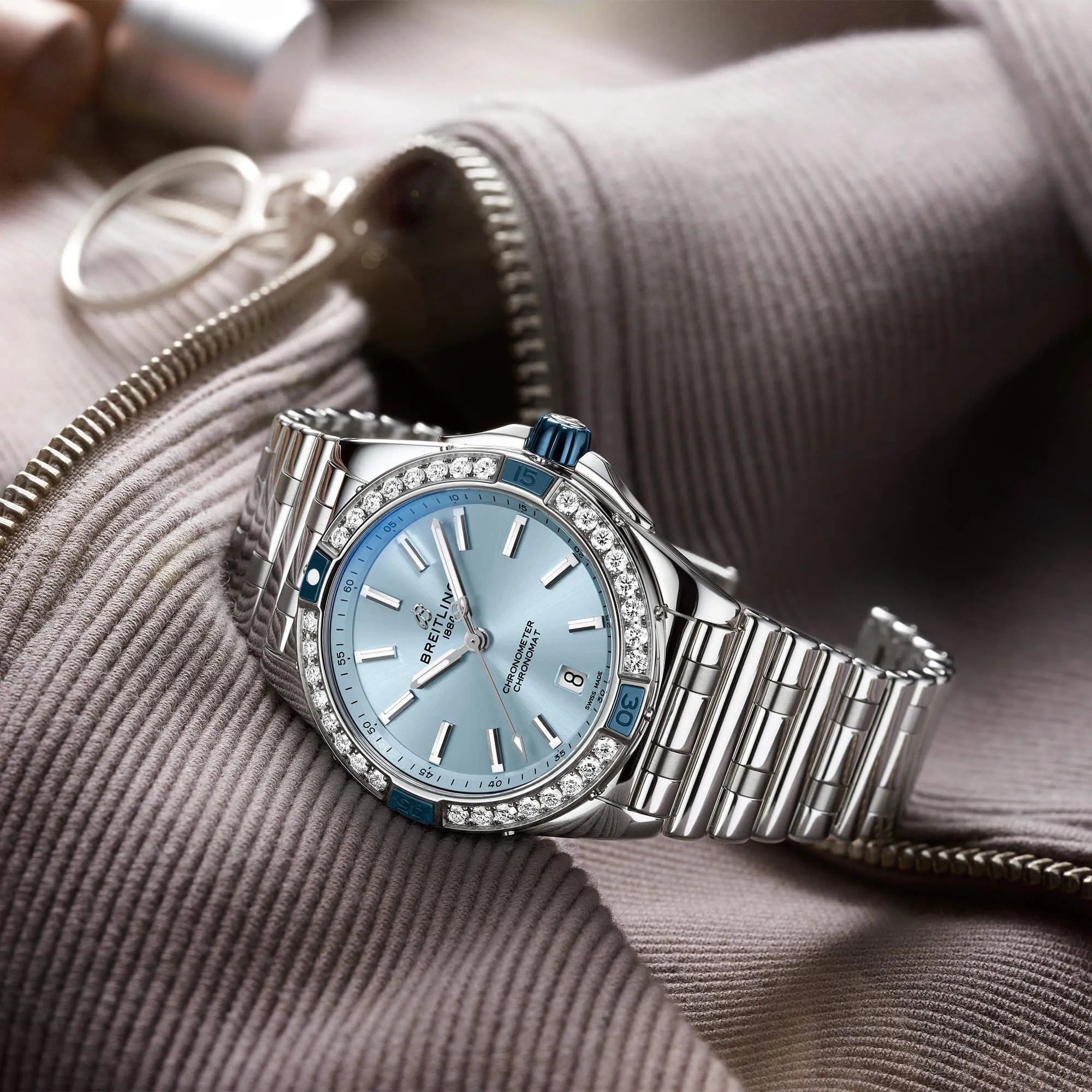 malalan-breitling-super-chronomat-automatic-38-watch-A17356531C1A1-IMG2