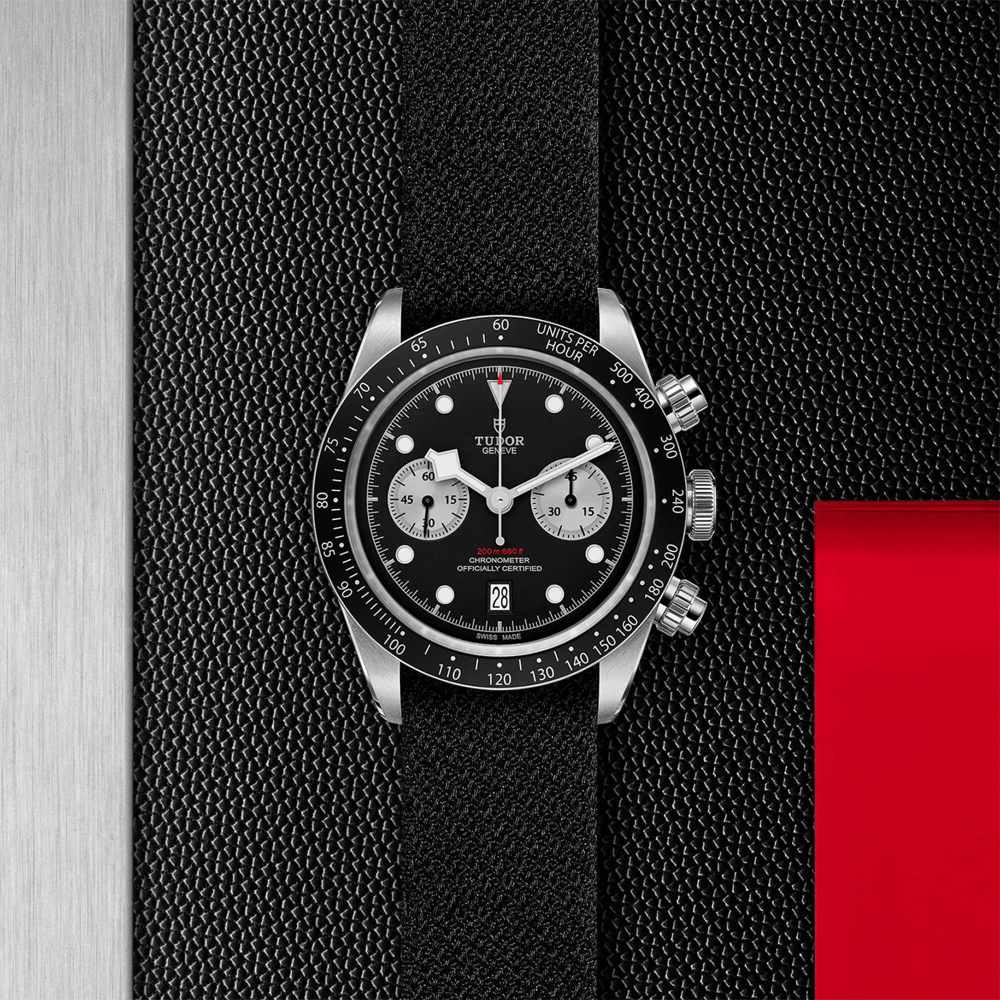 malalan-tudor-black-bay-chrono-watch-M79360N-0007-IMG2