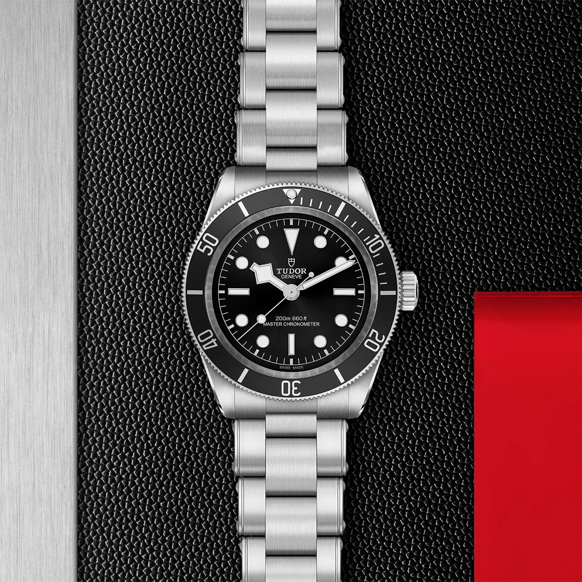 malalan-tudor-black-bay-watch-M7941A1A0NU-0001-IMG2