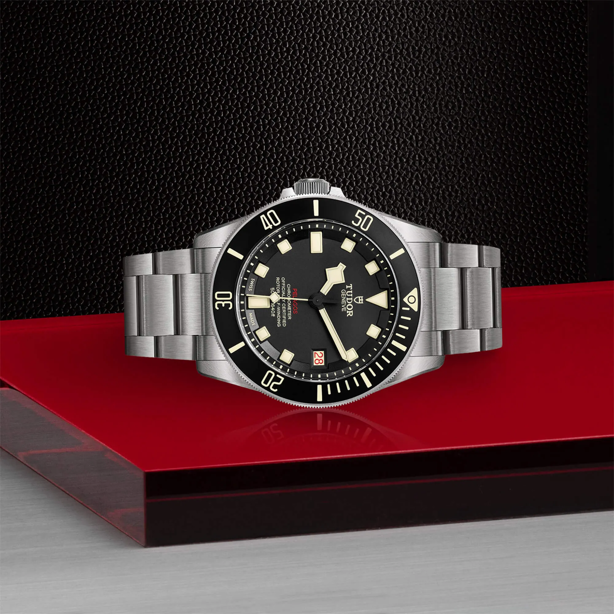 malalan-tudor-pelagos-lhd-watch-M25610TNL-0001-IMG3
