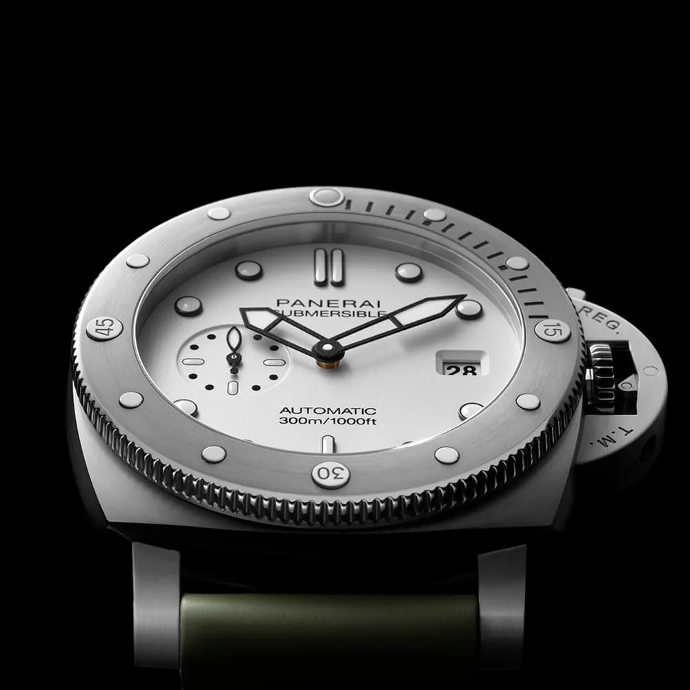 malalan-panerai-luminor-quarantaquattro-3