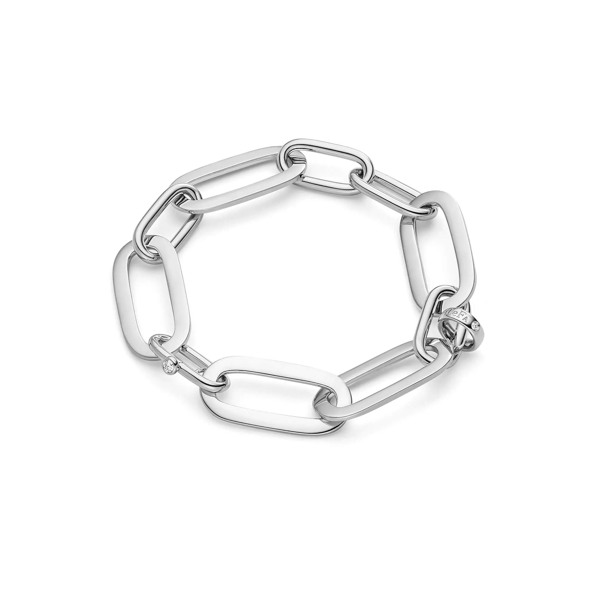 malalan-isabelle-fa-chacha-white-gold-bracelet-41215-20bkl