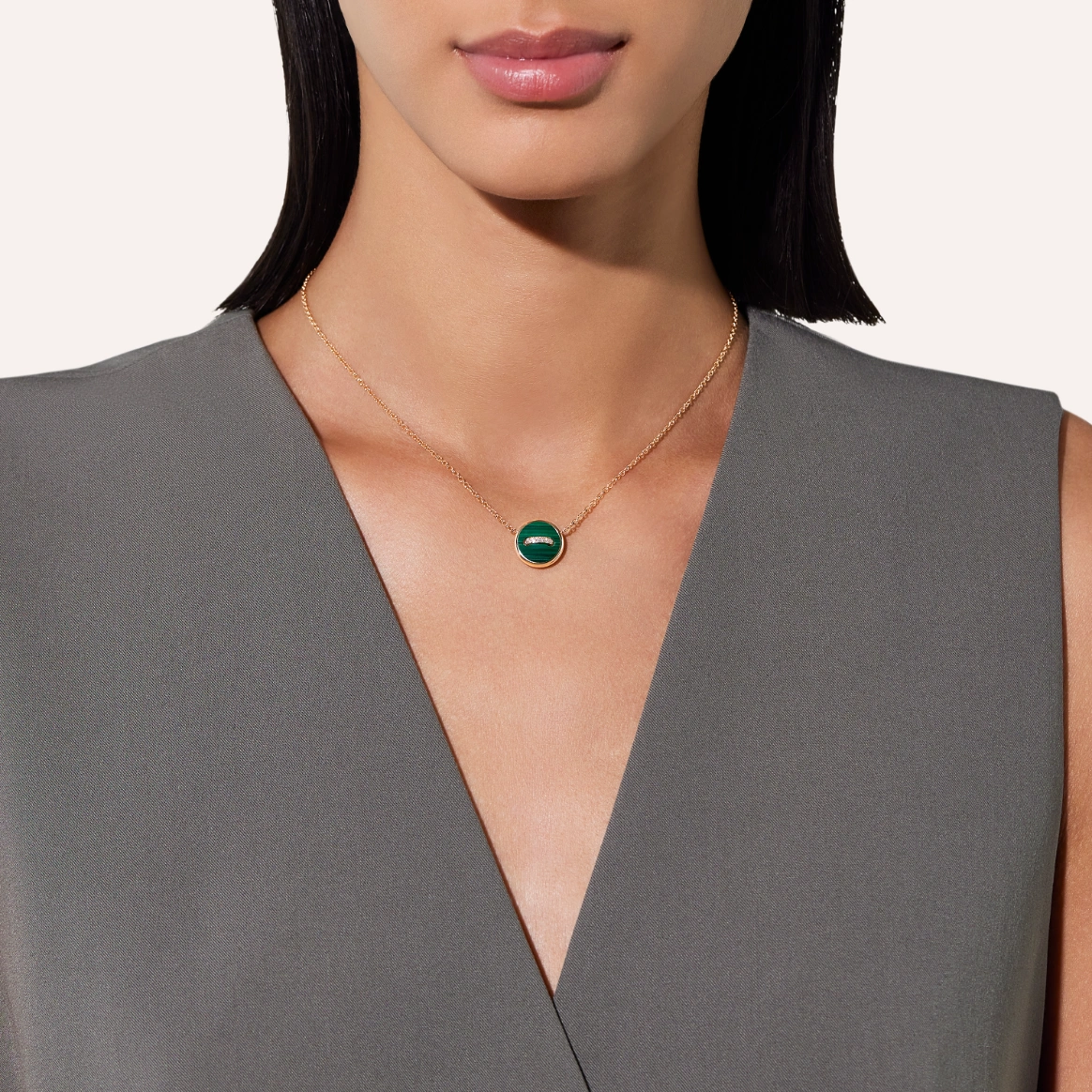 MALALAN_PCC4030_O7000_DB0MY_100_Pomellato_pom-pom-dot-necklace-with-pendant-rose-gold-18kt-mother-of-pearl-diamond-malachite