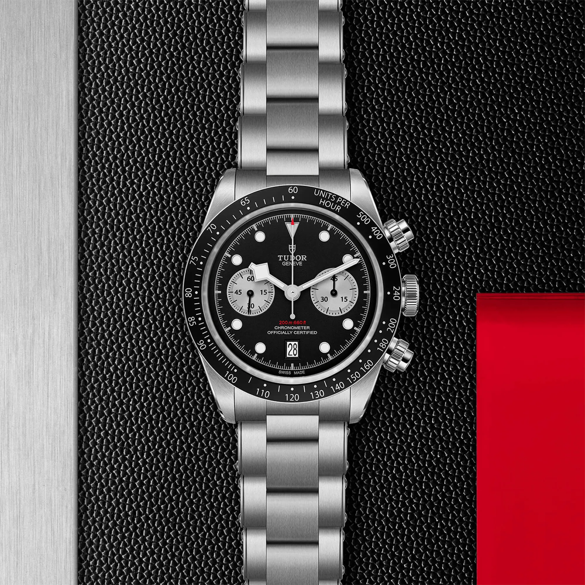 malalan-tudor-black-bay-chrono-watch-M79360N-0001-IMG2